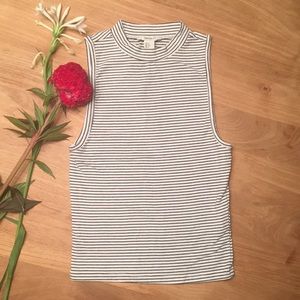 Forever 21 Black/White Mock Neck Tank